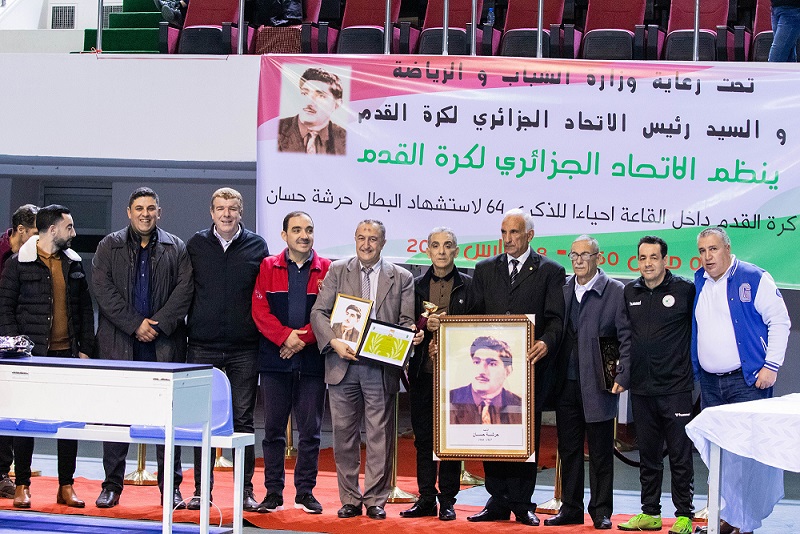 دورة كرة القدم داخل القاعة احياءا للذكرى 64 لاستشهاد البطل حرشة حسان